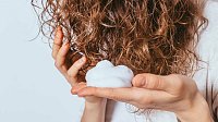 Мусс или пенка для волос: разница и как выбрать